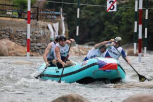 Junioři ovládli slalom na světovém šampionátu v&nbsp;raftingu v&nbsp;Malajsii. Závod dospělých přerušila stoupající hladina vody